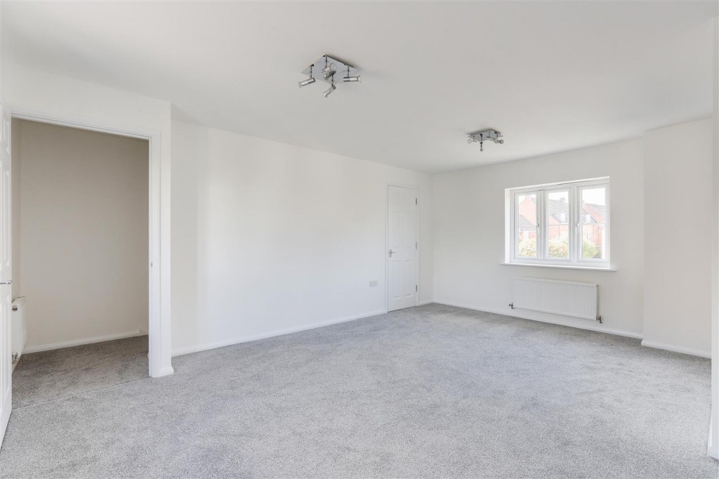 Coupe Gardens, Hucknall, Nottingham, NG15 7UW