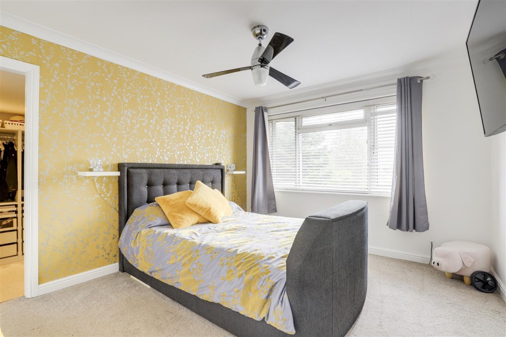 Greythorn Drive, West Bridgford, Nottinghamshire, NG2 7GB