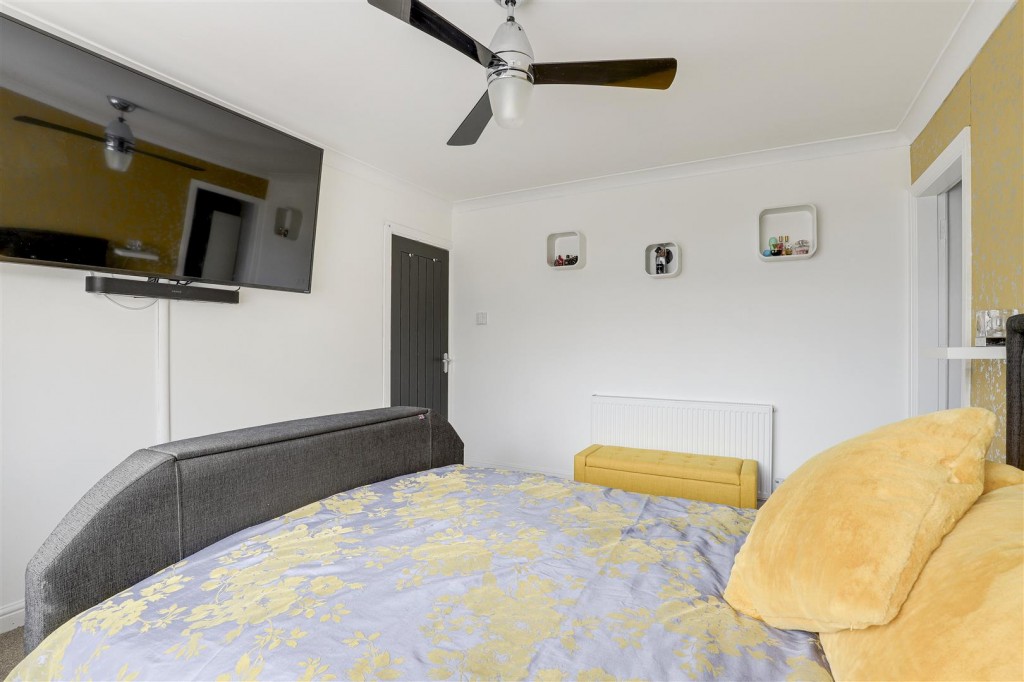 Greythorn Drive, West Bridgford, Nottinghamshire, NG2 7GB