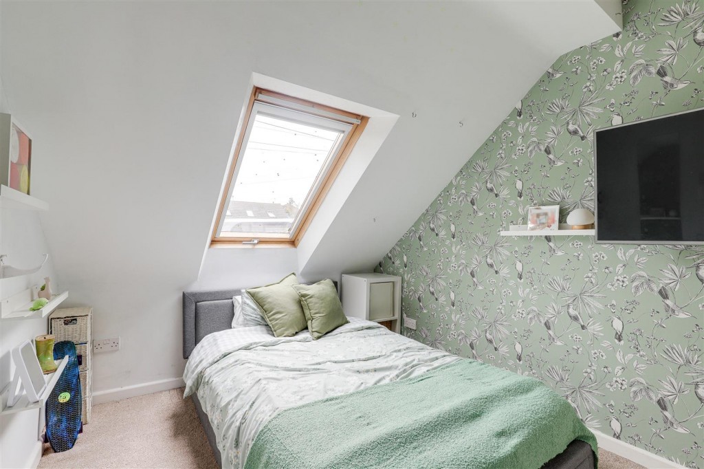 Greythorn Drive, West Bridgford, Nottinghamshire, NG2 7GB