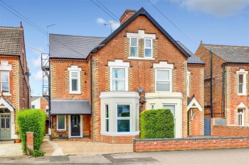 Millicent Road, West Bridgford, Nottinghamshire, NG2 7LD