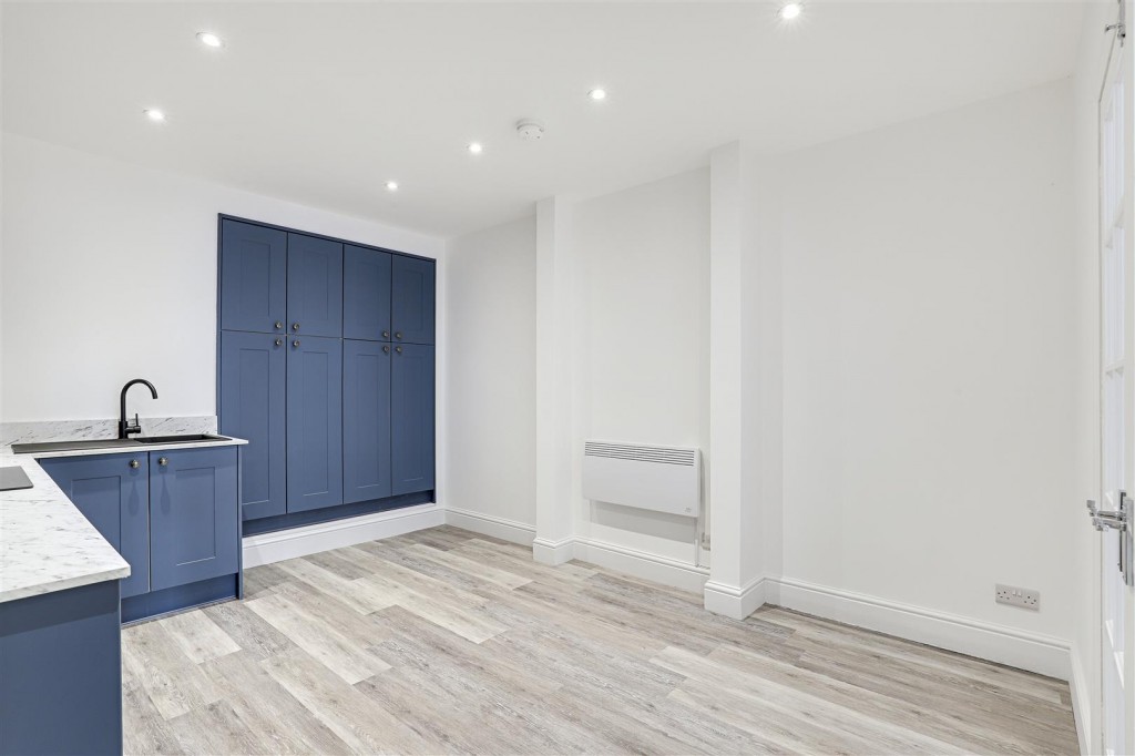 Millicent Road, West Bridgford, Nottinghamshire, NG2 7LD