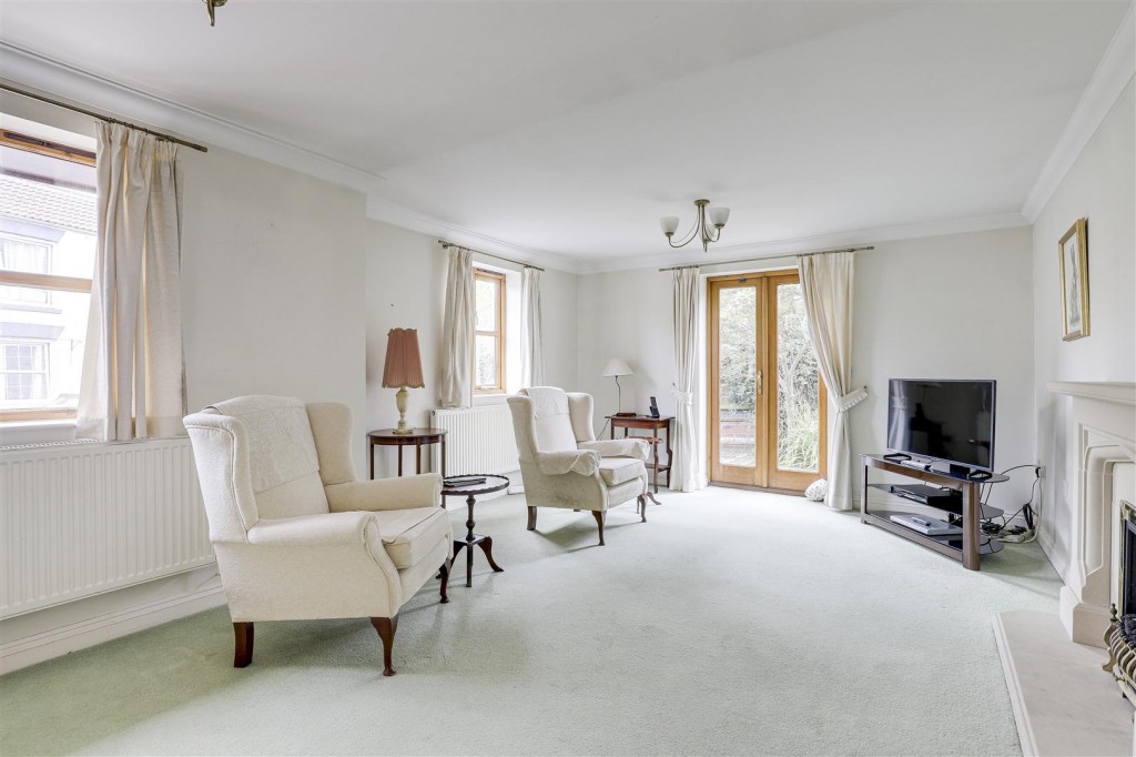 Hogg Lane, Radcliffe-On-Trent, Nottinghamshire, NG12 2BL