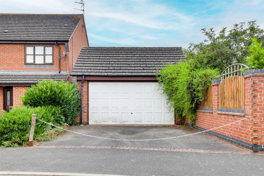 Hogg Lane, Radcliffe-On-Trent, Nottinghamshire, NG12 2BL