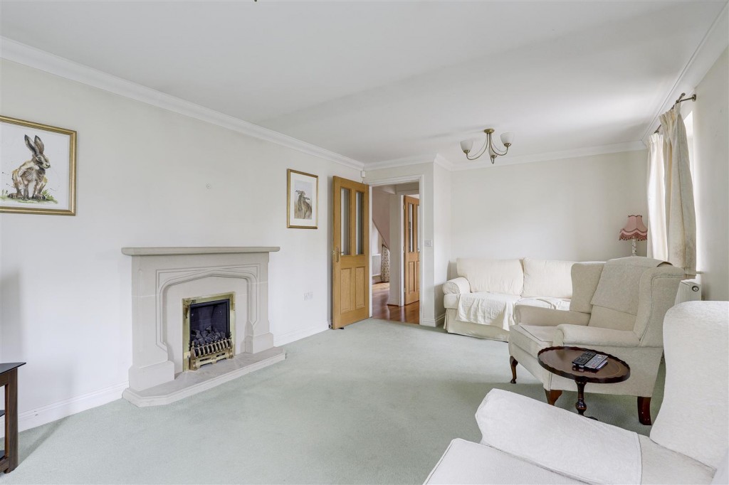 Hogg Lane, Radcliffe-On-Trent, Nottinghamshire, NG12 2BL