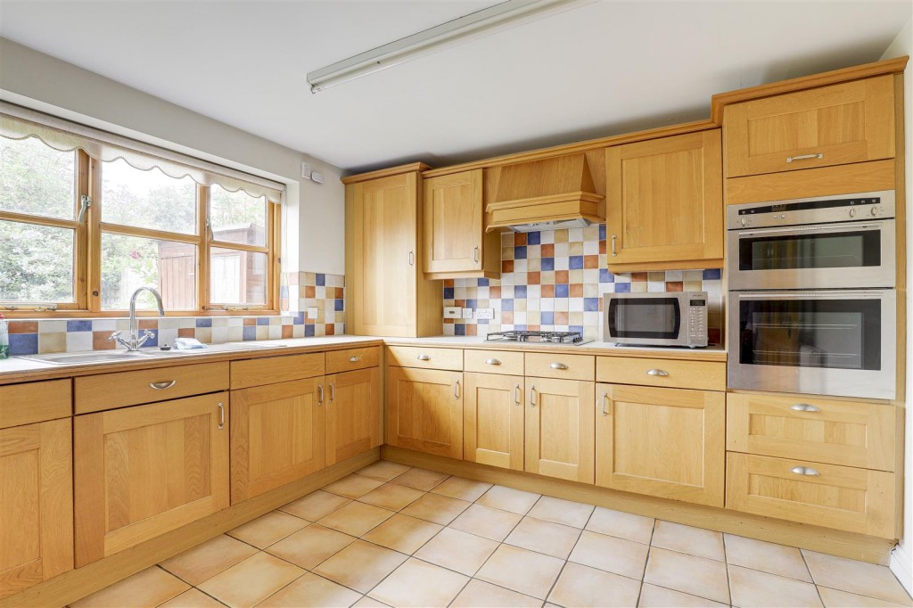 Hogg Lane, Radcliffe-On-Trent, Nottinghamshire, NG12 2BL