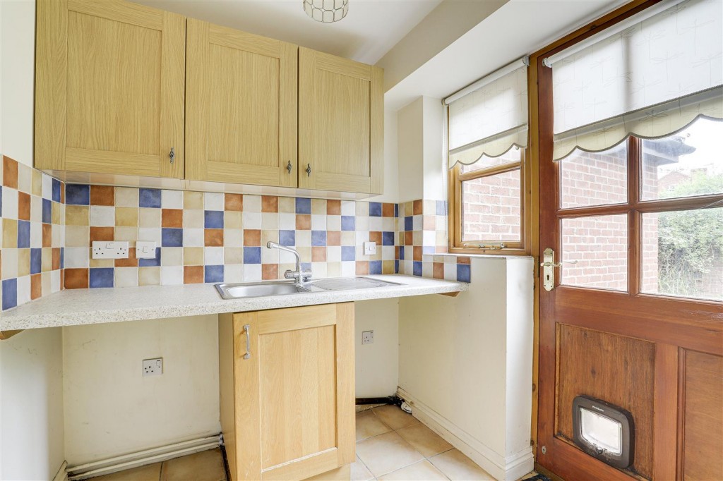 Hogg Lane, Radcliffe-On-Trent, Nottinghamshire, NG12 2BL