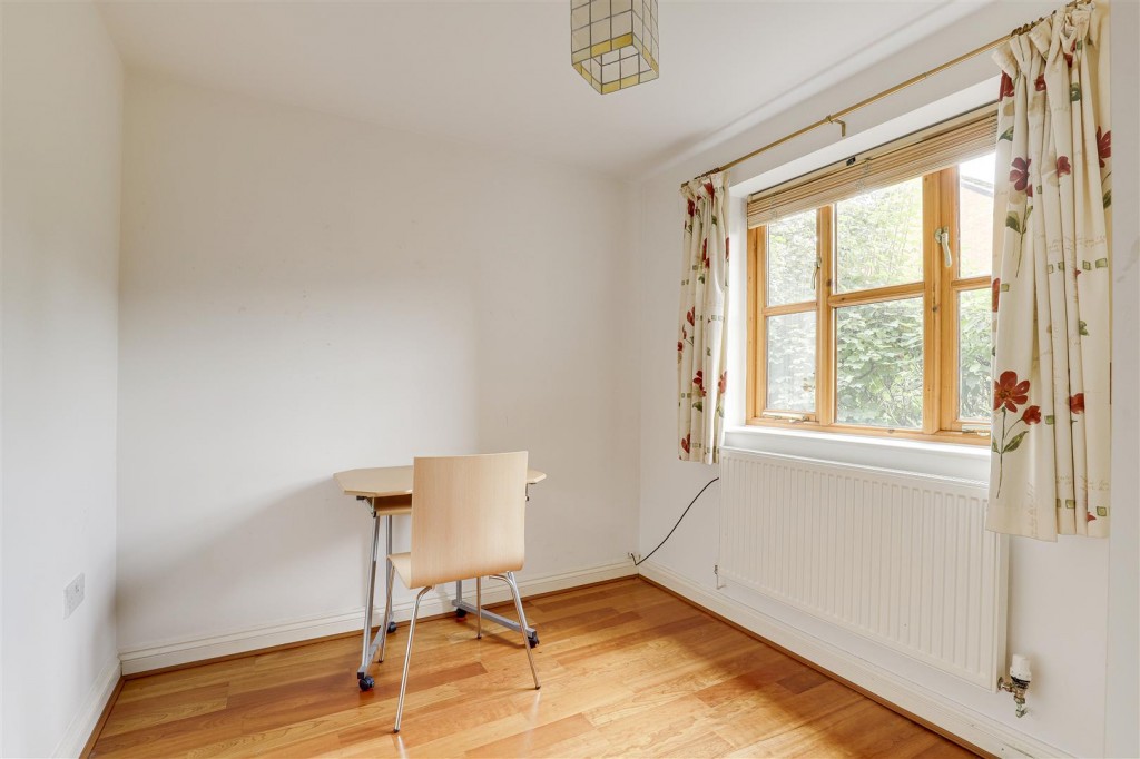 Hogg Lane, Radcliffe-On-Trent, Nottinghamshire, NG12 2BL