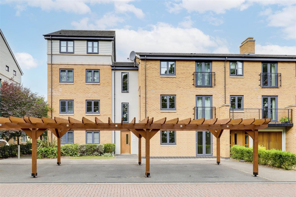 Wakefield Close, Wilford, Nottinghamshire, NG11 7HB