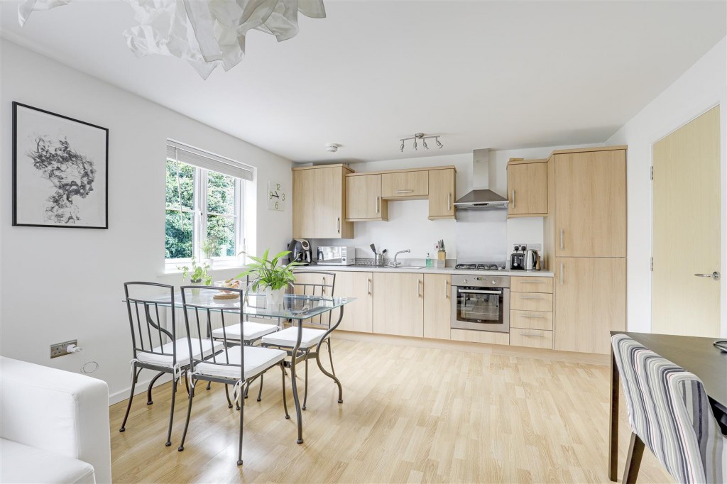 Wakefield Close, Wilford, Nottinghamshire, NG11 7HB