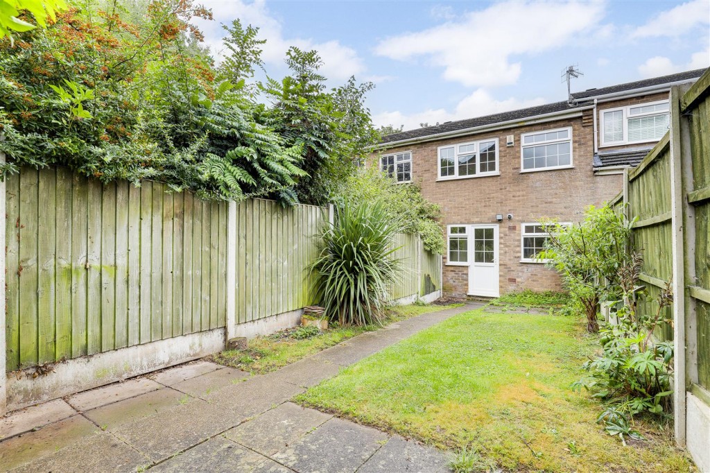 Spinningdale, Arnold, Nottingham, NG5 8QT