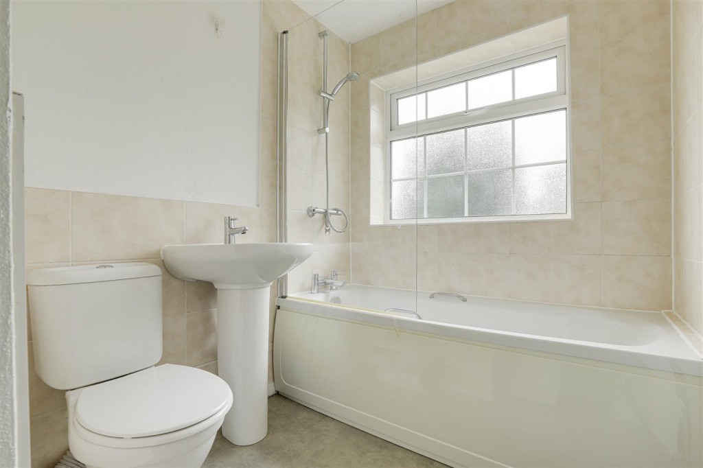 Spinningdale, Arnold, Nottingham, NG5 8QT