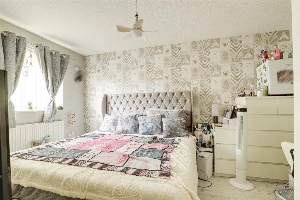 Hemsby Gardens, Bulwell, Nottinghamshire, NG6 8NT