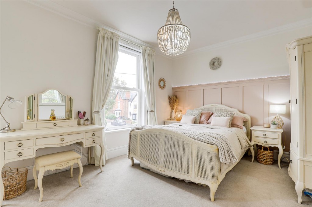 George Road, West Bridgford, Nottinghamshire, NG2 7QG