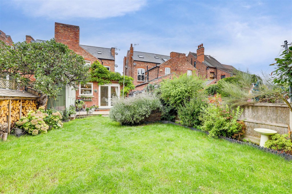 George Road, West Bridgford, Nottinghamshire, NG2 7QG