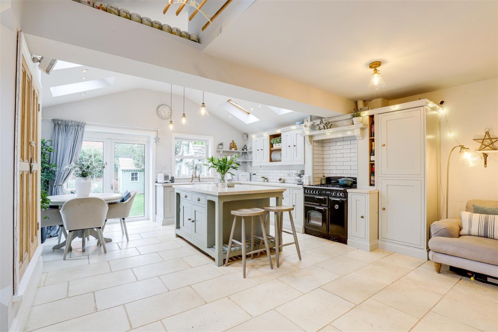 George Road, West Bridgford, Nottinghamshire, NG2 7QG