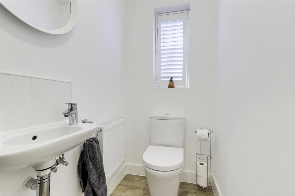 Beedham Way, Mapperley, Nottinghamshire, NG3 5TB