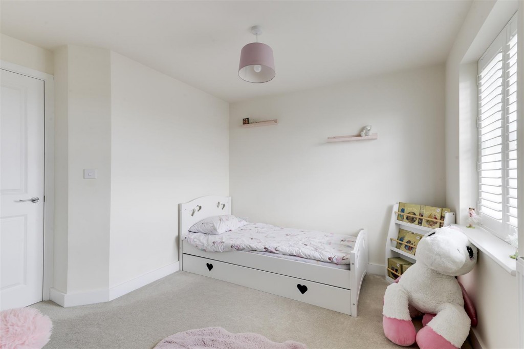 Beedham Way, Mapperley, Nottinghamshire, NG3 5TB