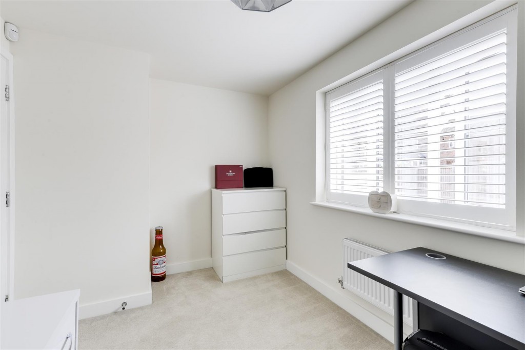Beedham Way, Mapperley, Nottinghamshire, NG3 5TB