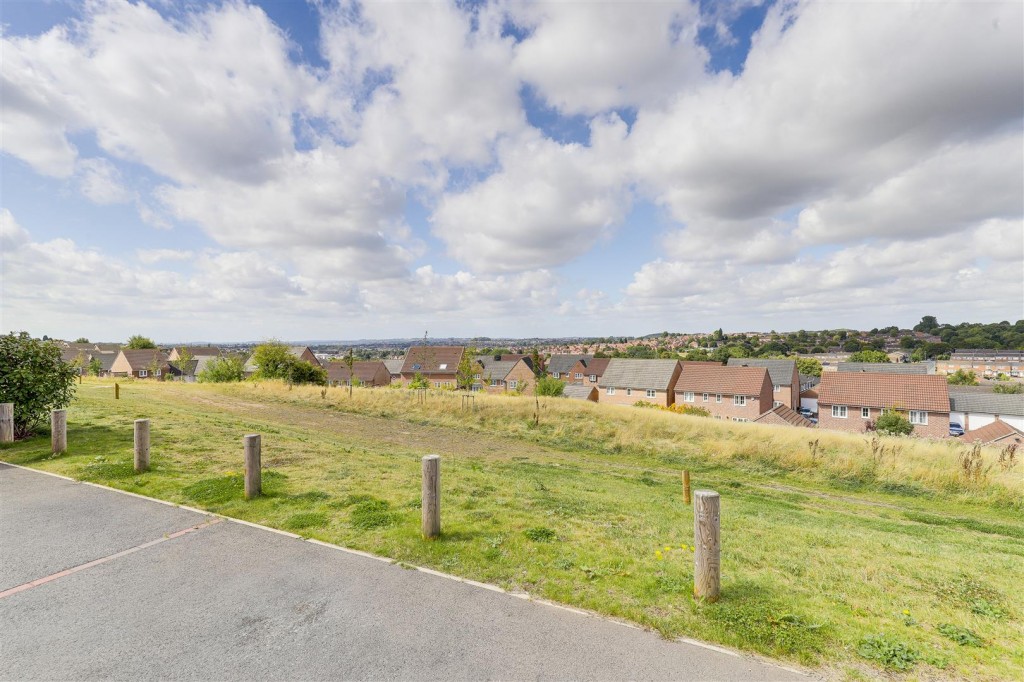 Beedham Way, Mapperley, Nottinghamshire, NG3 5TB