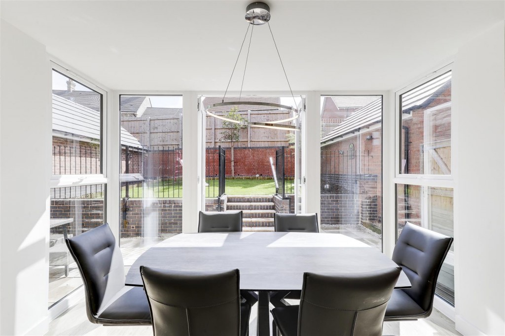 Beedham Way, Mapperley, Nottinghamshire, NG3 5TB