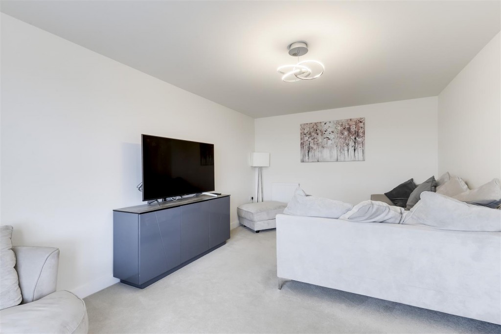 Beedham Way, Mapperley, Nottinghamshire, NG3 5TB