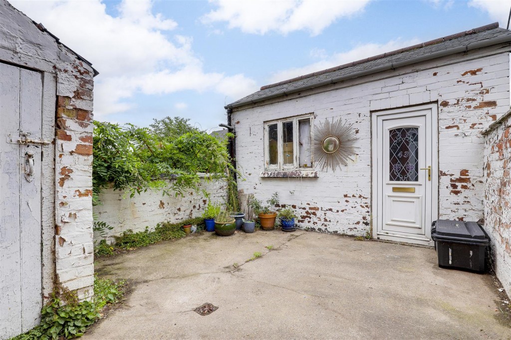 St. Chads Road, Sneinton, Nottinghamshire, NG3 2AU