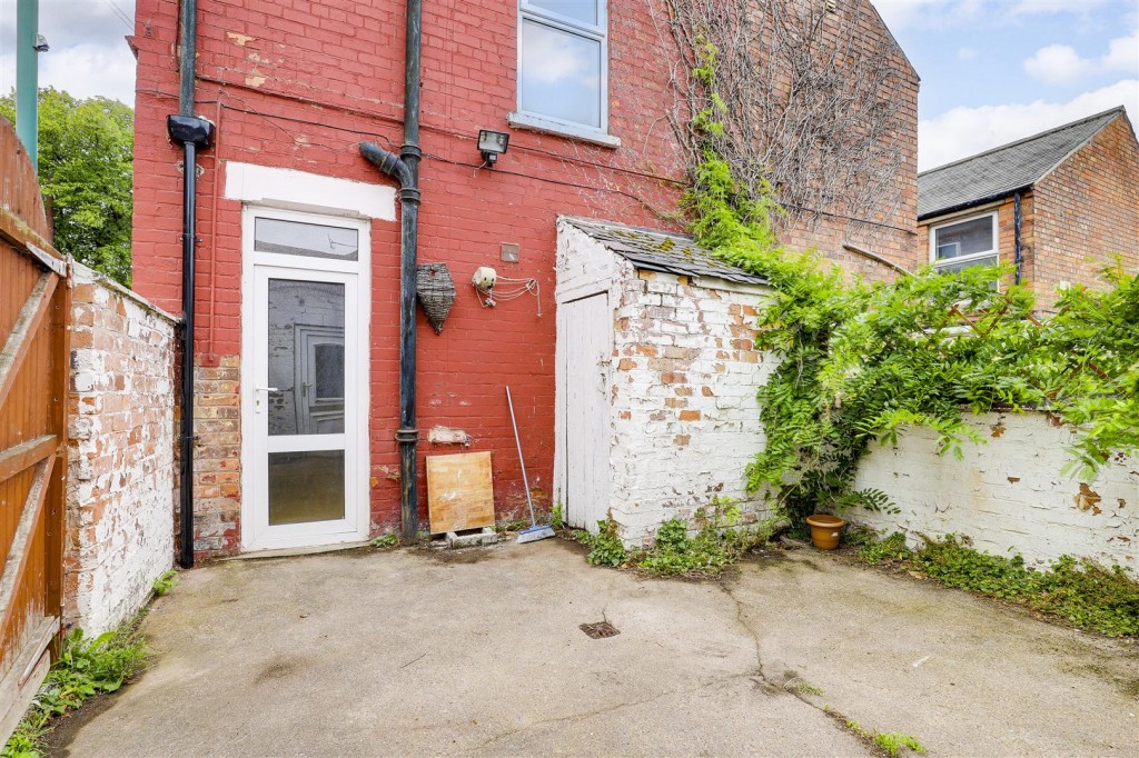 St. Chads Road, Sneinton, Nottinghamshire, NG3 2AU