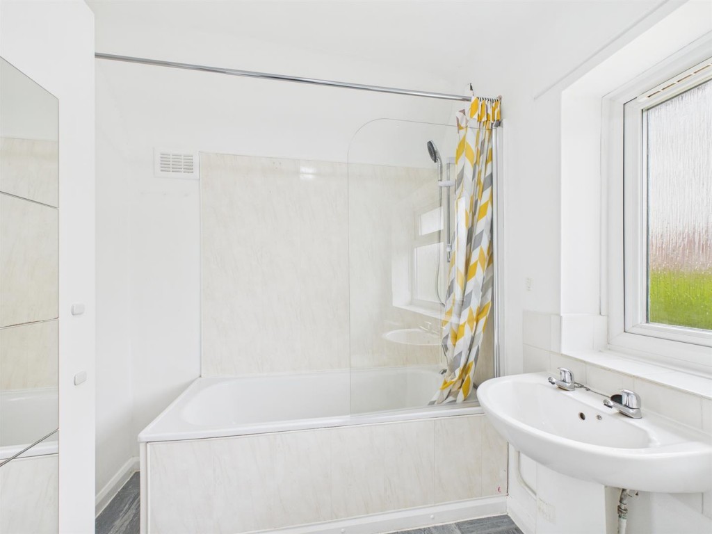 Pulborough Close, Basford, Nottingham, NG5 1HU