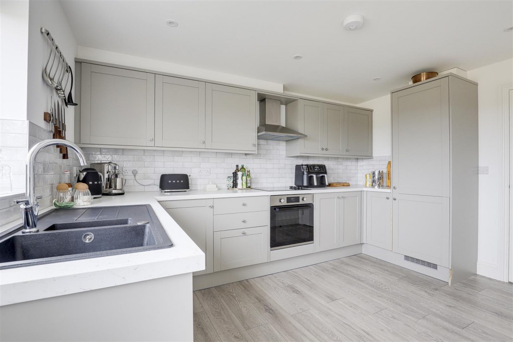 Bunny Hill, Bunny, Nottinghamshire, NG11 6QQ