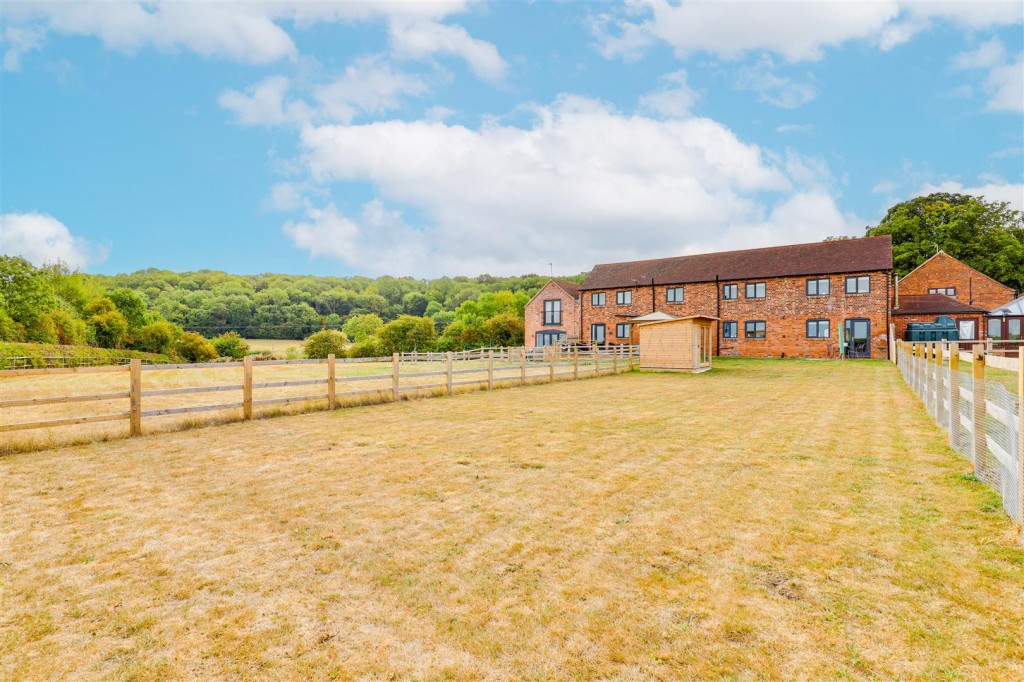 Bunny Hill, Bunny, Nottinghamshire, NG11 6QQ