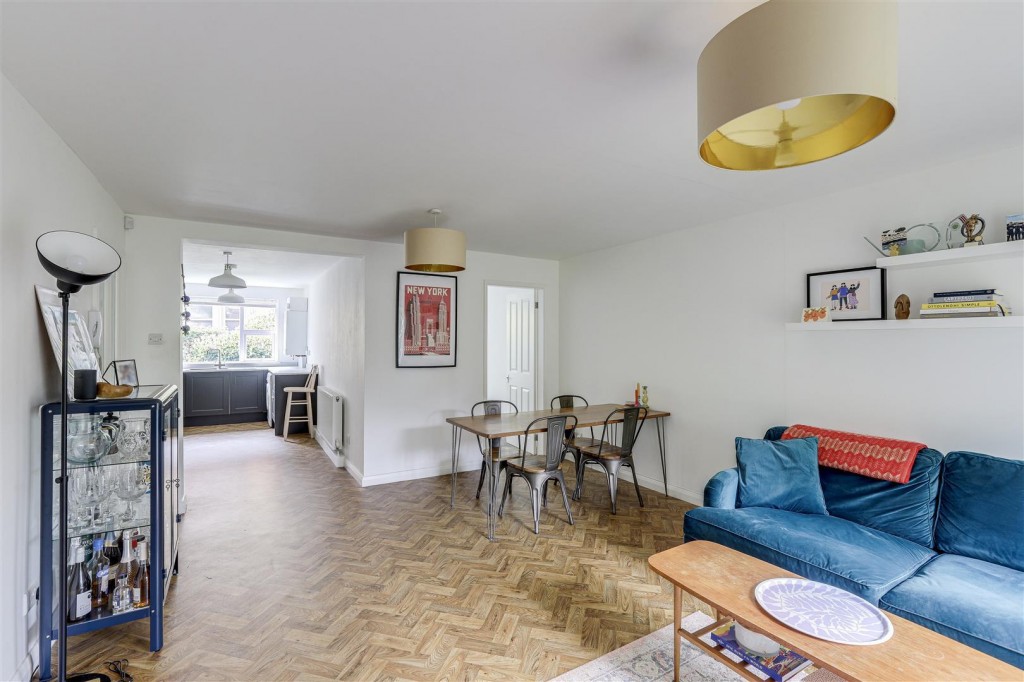 Magdala Road, Mapperley Park, Nottinghamshire, NG3 5DG