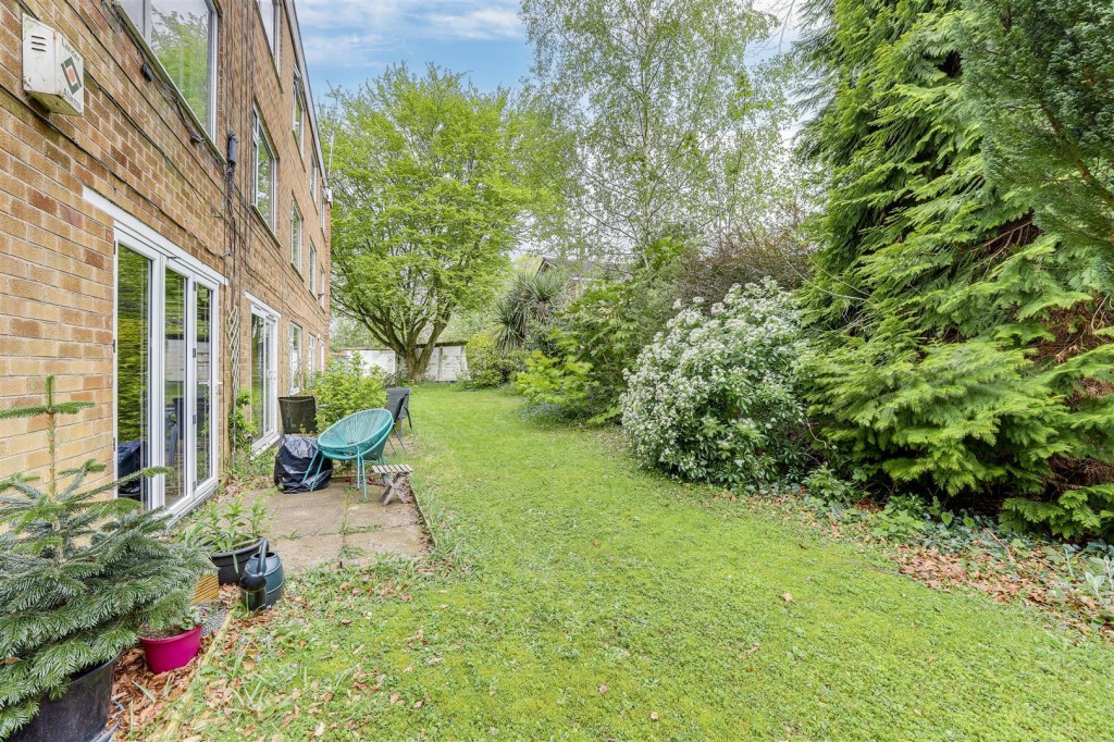 Magdala Road, Mapperley Park, Nottinghamshire, NG3 5DG