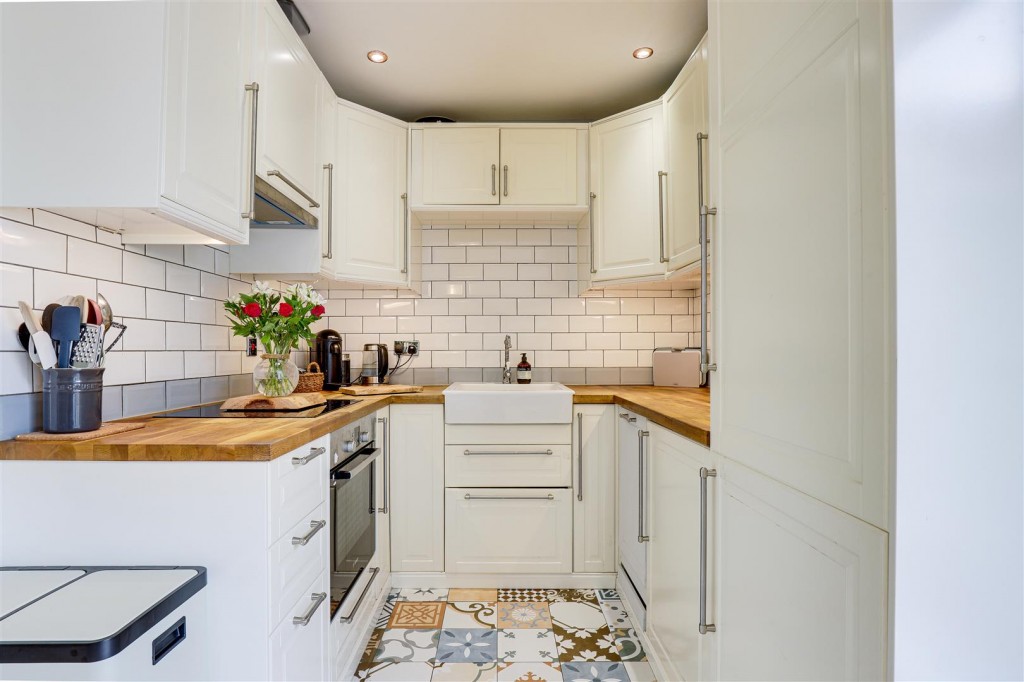 Wheatley Avenue, Kirkby-In-Ashfield, Nottingham, NG17 8BG