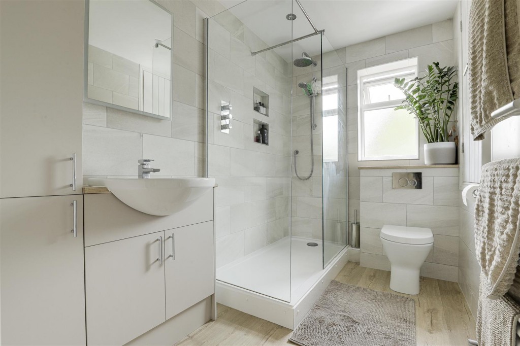 Cranford Gardens, West Bridgford, Nottinghamshire, NG2 7SE