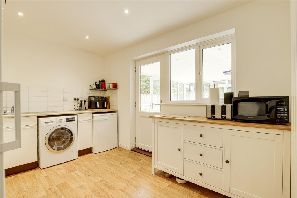 Cranford Gardens, West Bridgford, Nottinghamshire, NG2 7SE