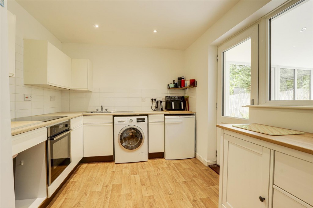 Cranford Gardens, West Bridgford, Nottinghamshire, NG2 7SE