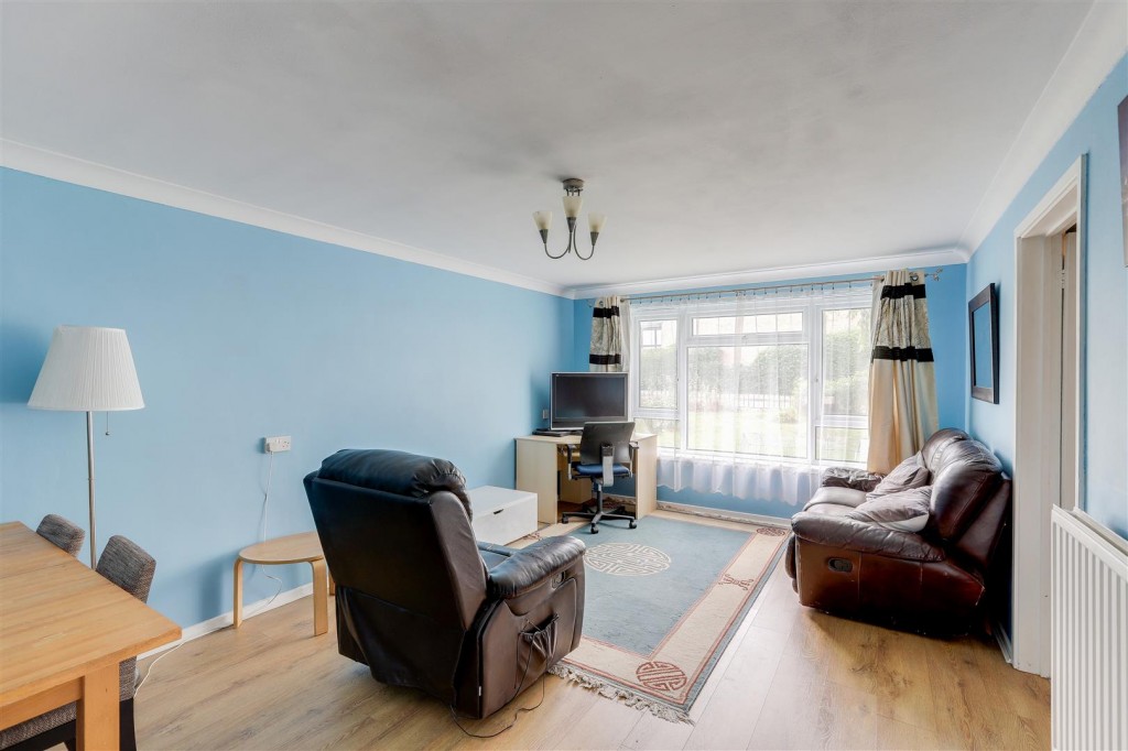 Haddon Way, Long Eaton, Nottinghamshire, NG10 3EE