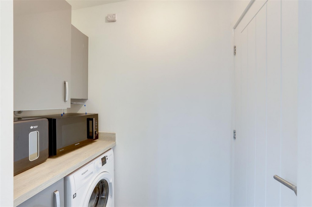 Rose Way, Edwalton, Nottinghamshire, NG12 4JE