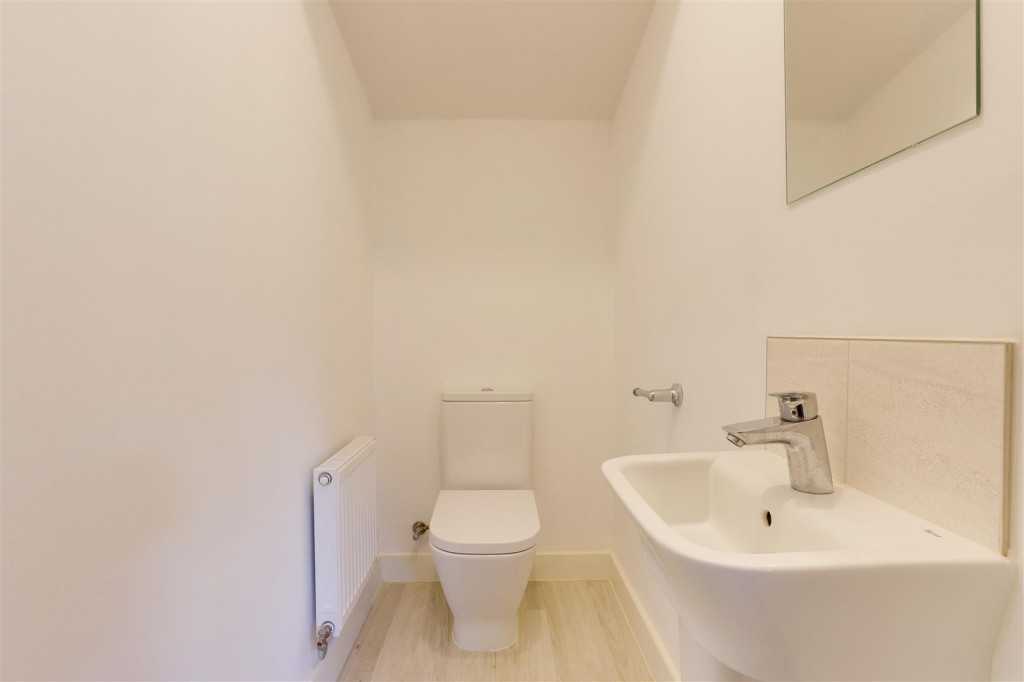 Rose Way, Edwalton, Nottinghamshire, NG12 4JE