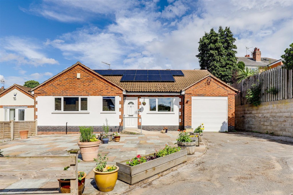 Park Road, Woodthorpe, Nottinghamshire, NG5 4HR