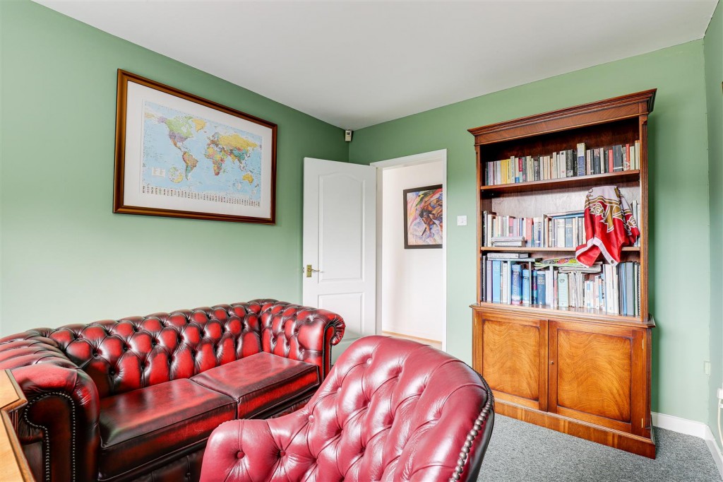 Park Road, Woodthorpe, Nottinghamshire, NG5 4HR