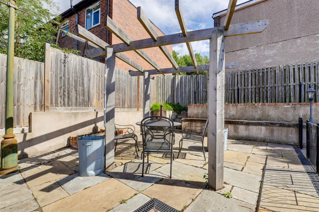 Park Road, Woodthorpe, Nottinghamshire, NG5 4HR