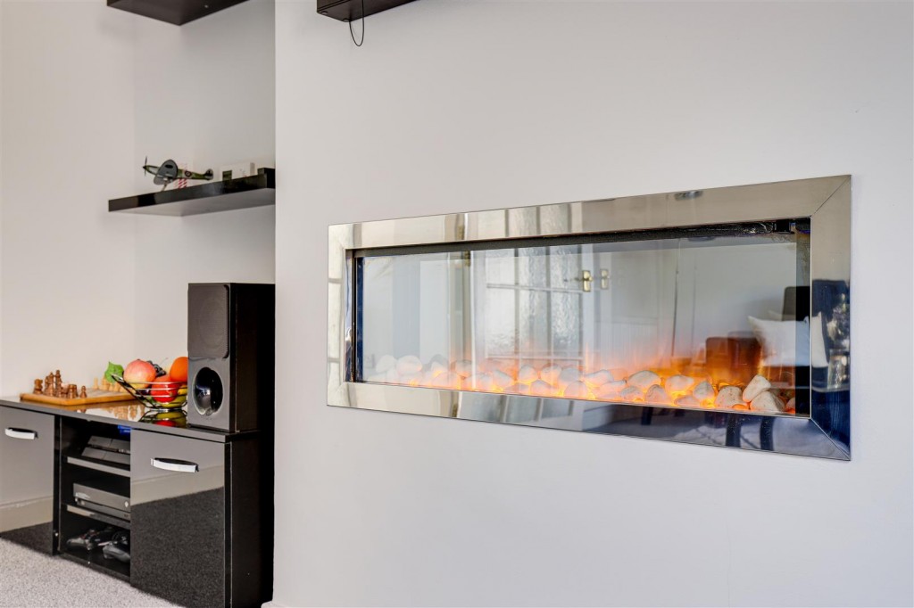 Park Road, Woodthorpe, Nottinghamshire, NG5 4HR