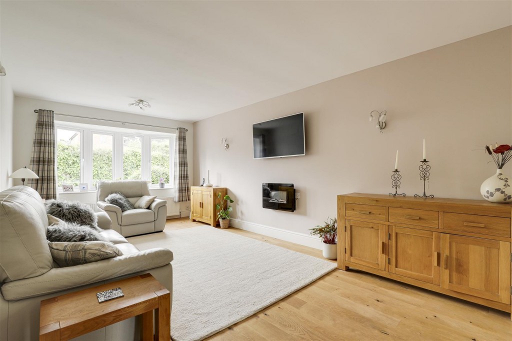 Armfield Road, Arnold, Nottinghamshire, NG5 6QY