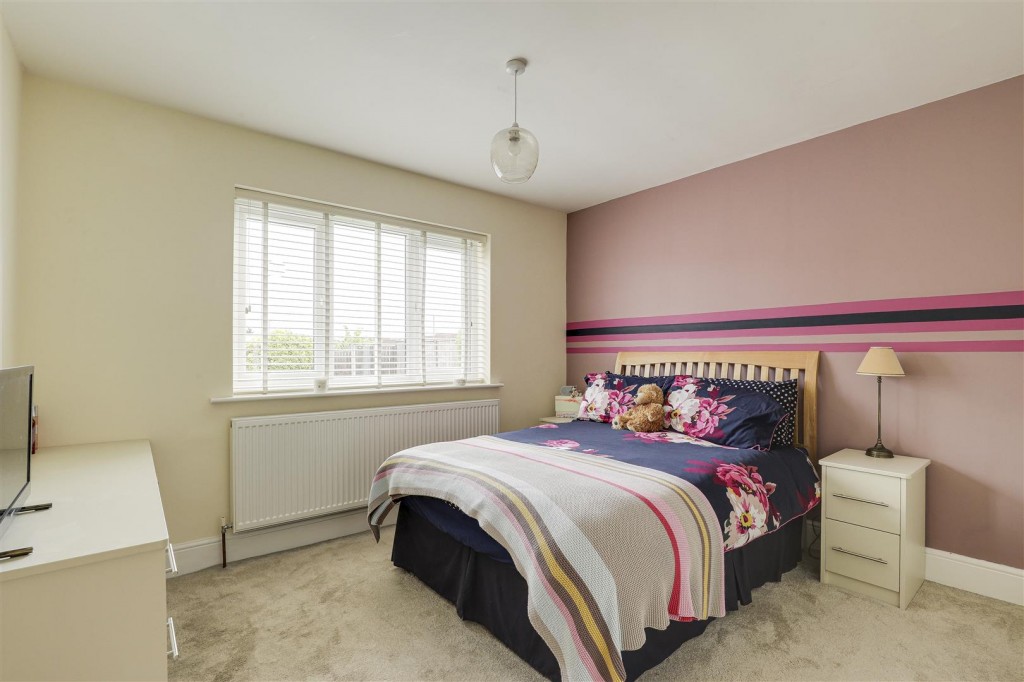 Armfield Road, Arnold, Nottinghamshire, NG5 6QY