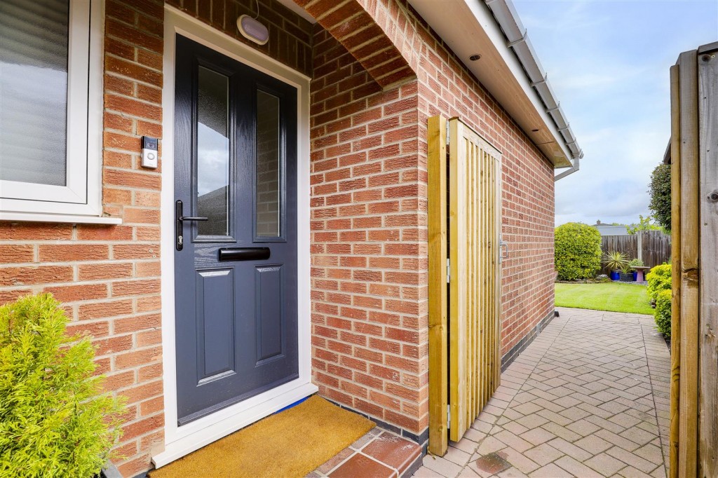 Armfield Road, Arnold, Nottinghamshire, NG5 6QY