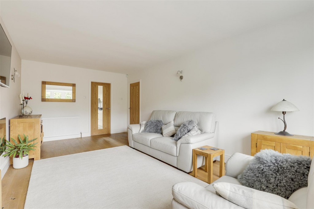 Armfield Road, Arnold, Nottinghamshire, NG5 6QY