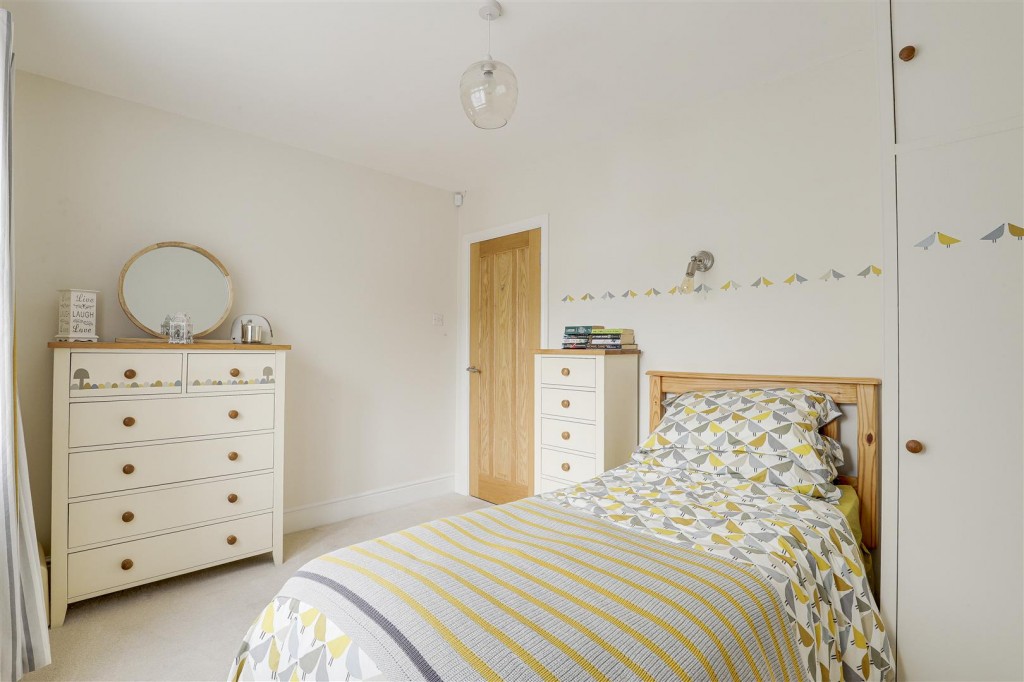 Armfield Road, Arnold, Nottinghamshire, NG5 6QY