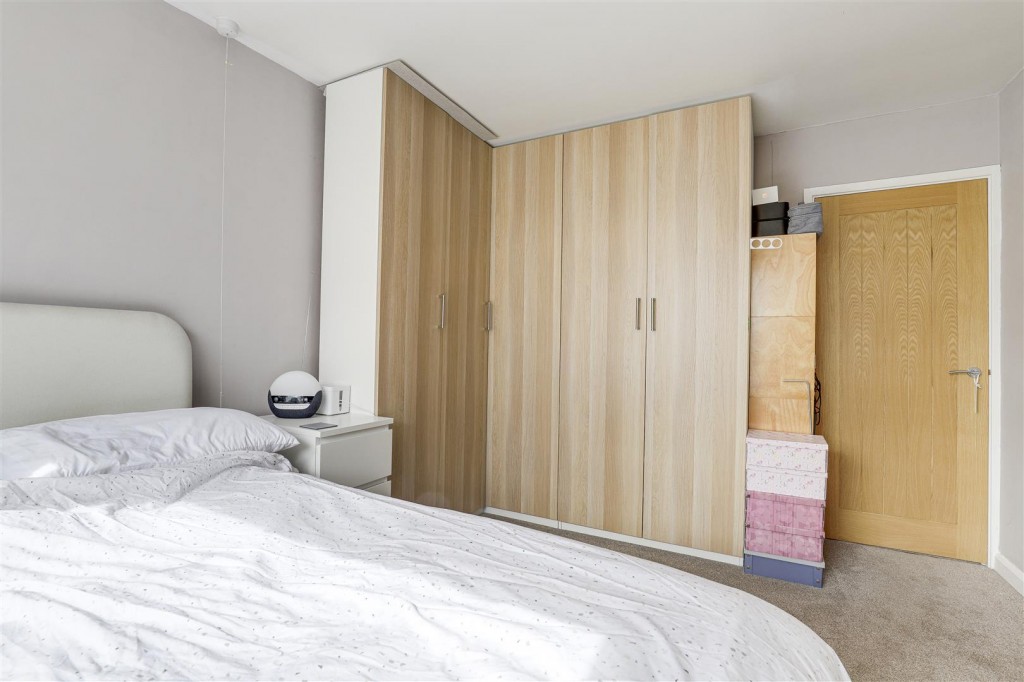 Cherrywood Gardens, Carlton, Nottinghamshire, NG3 6LS